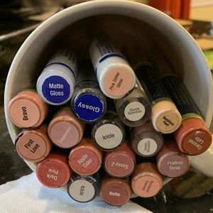LipSense Lot - 12 colors, 3 gloss, one eye color